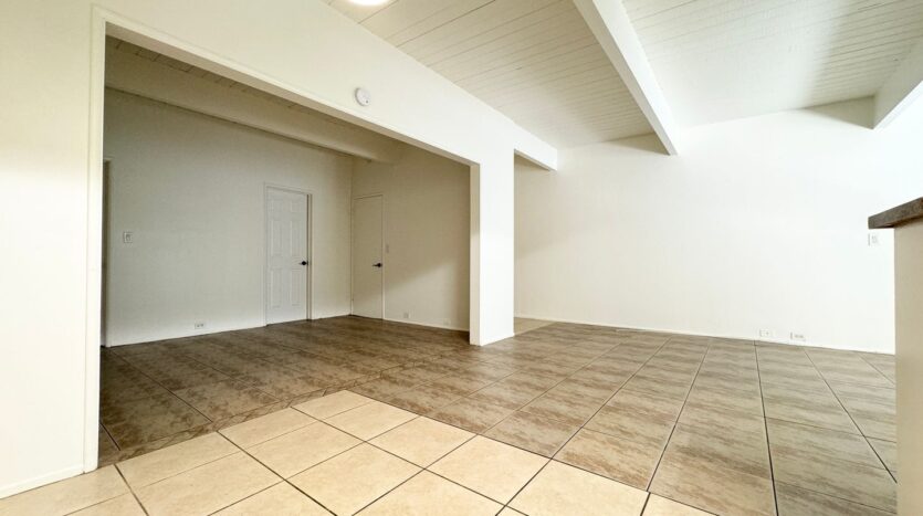 3737 East Calle De Carlos  - Unit 3 - Palm Springs - California - 1 bath rental property