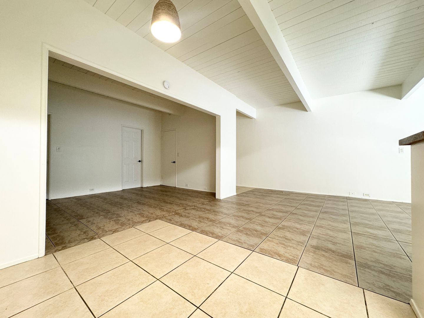 3737 East Calle De Carlos  - Unit 3 - Palm Springs - California - 1 bath rental property