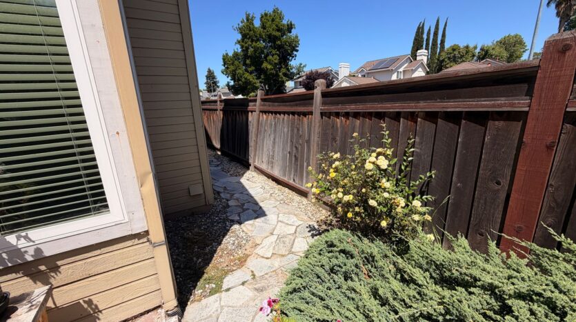 3906 Eilene Court - Pleasanton - California - 3 bed, 3 bath rental property