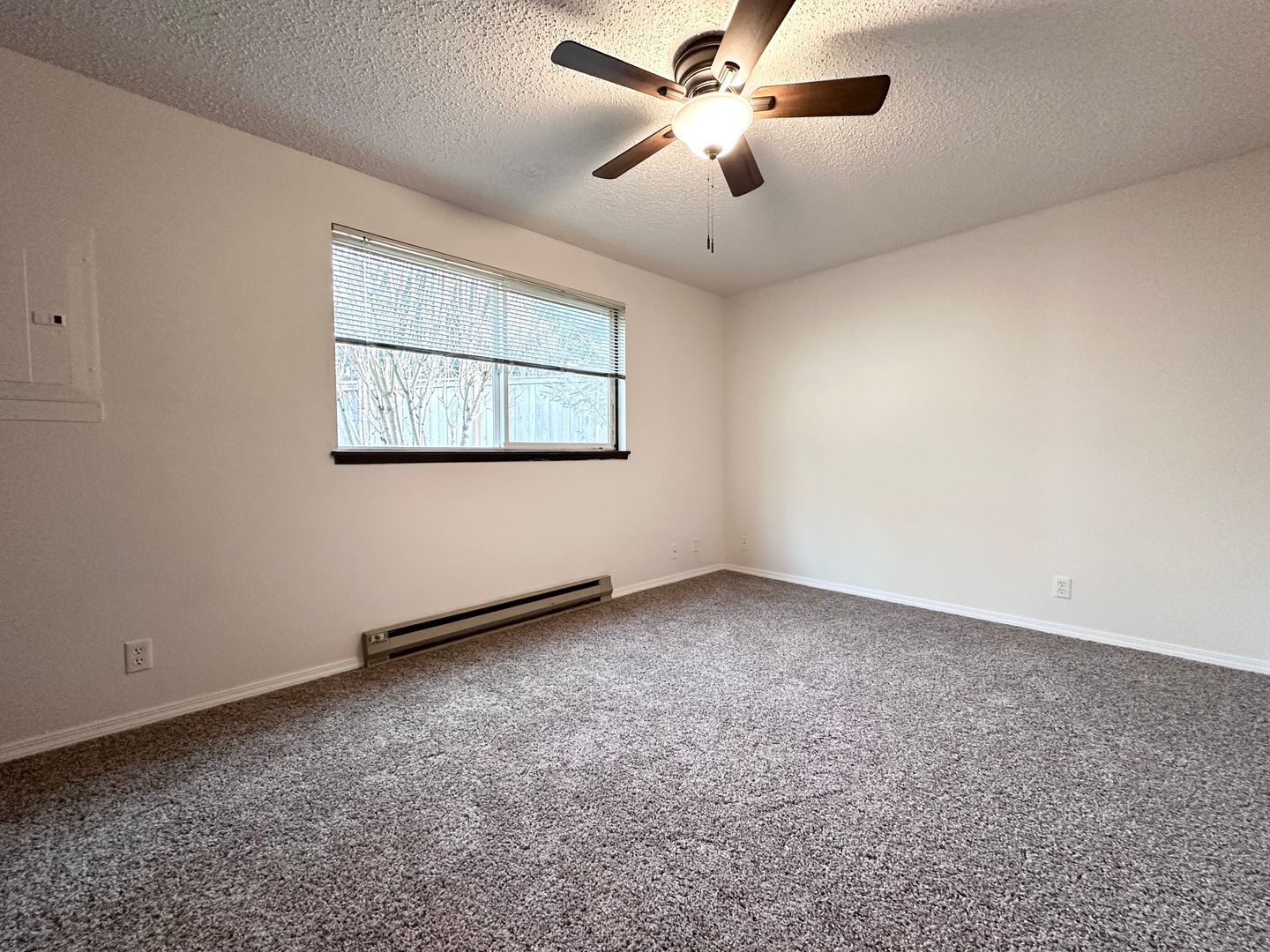 39910 McCormick Dr - Sandy - Oregon - 2 bed, 1 bath rental property