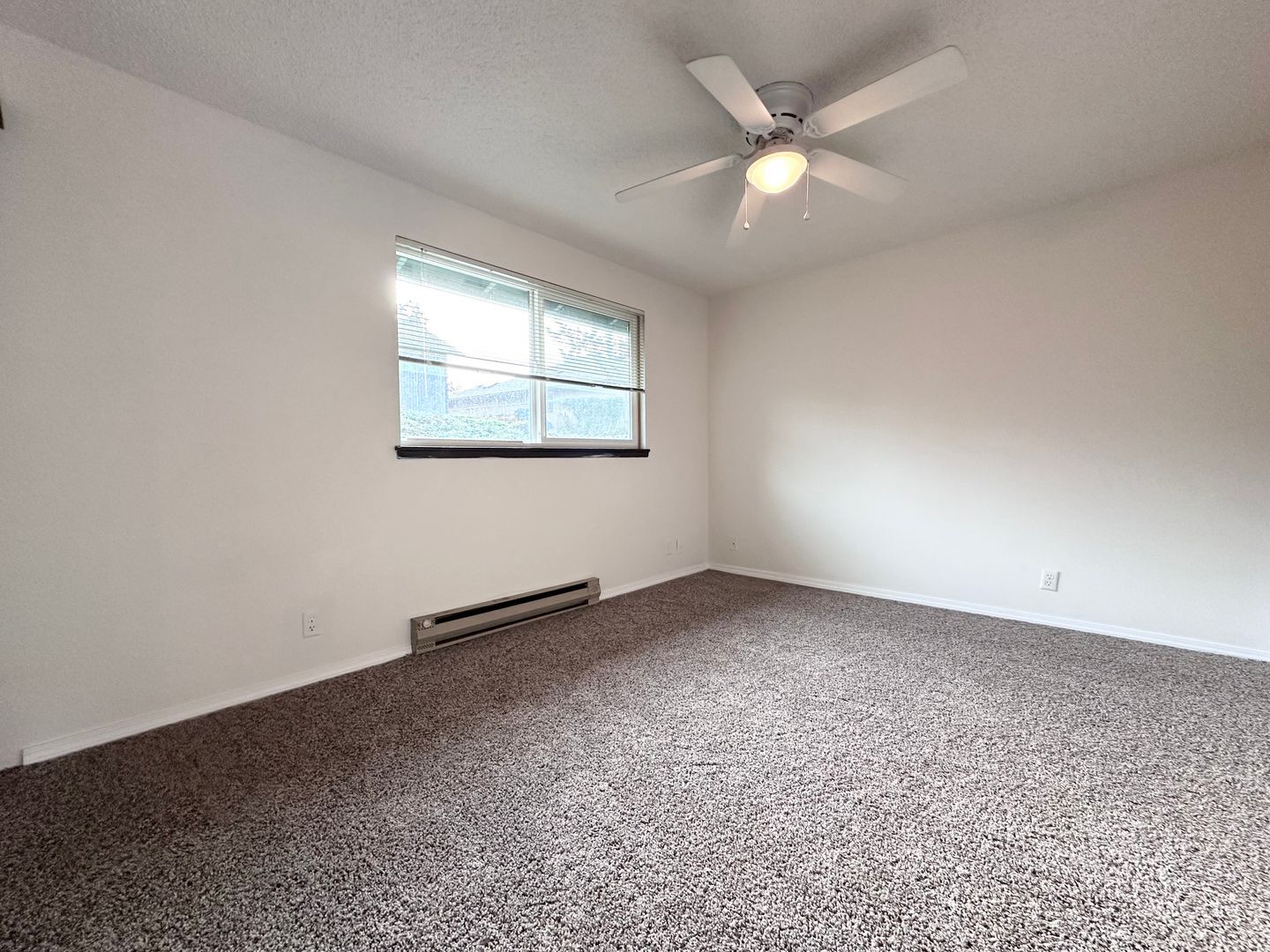 39910 McCormick Dr - Sandy - Oregon - 2 bed, 1 bath rental property