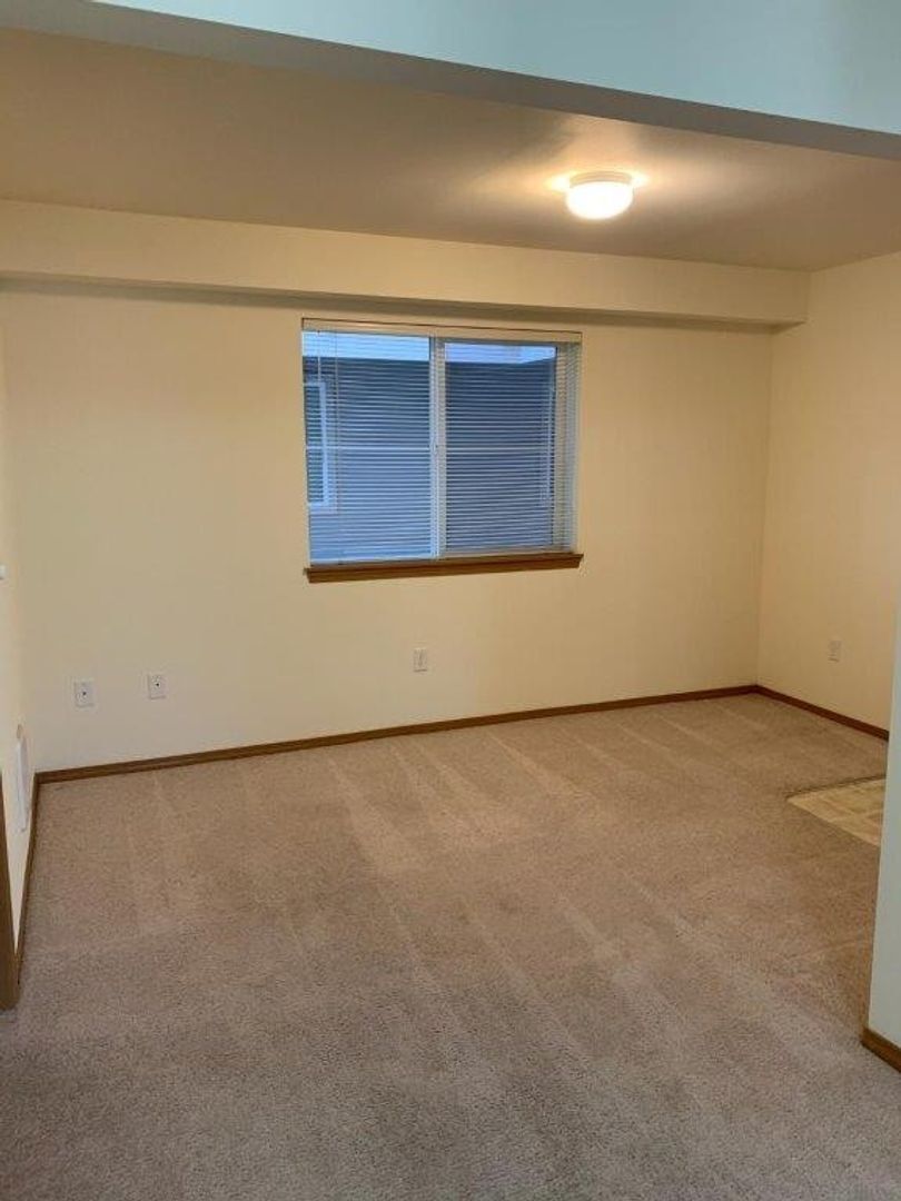 4018 Northwest Avenue - Bellingham - Washington - 2 bed, 2 bath rental property