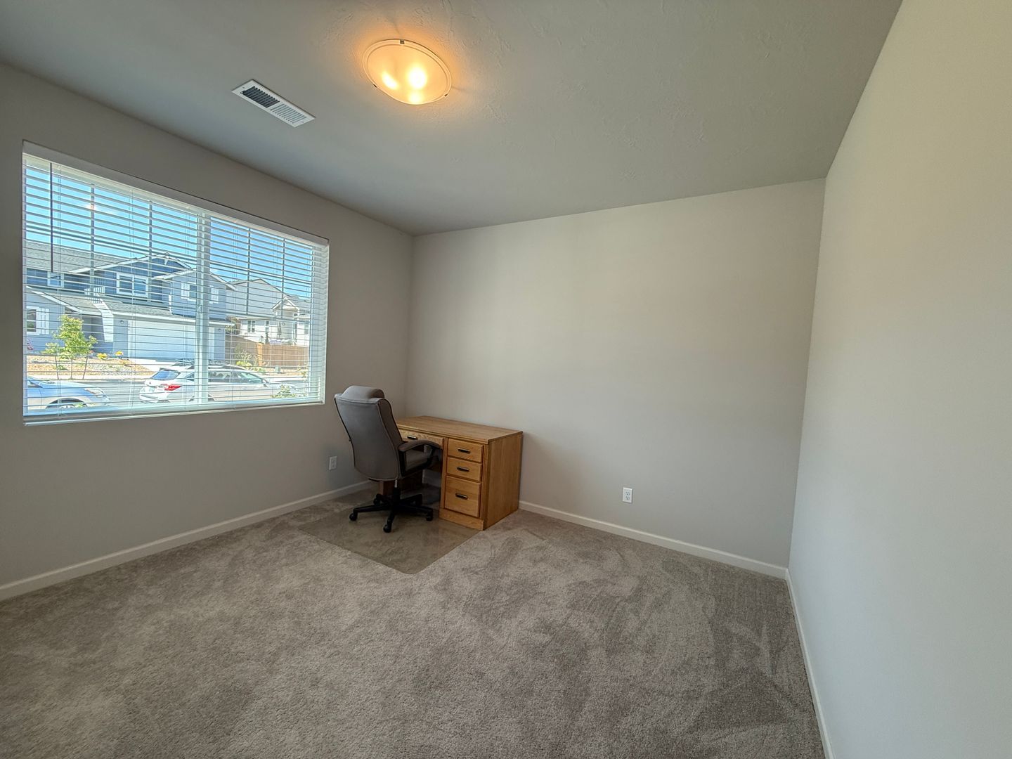 4057 SW Reindeer Ave  - Redmond - Oregon - 4 bed, 2 bath rental property