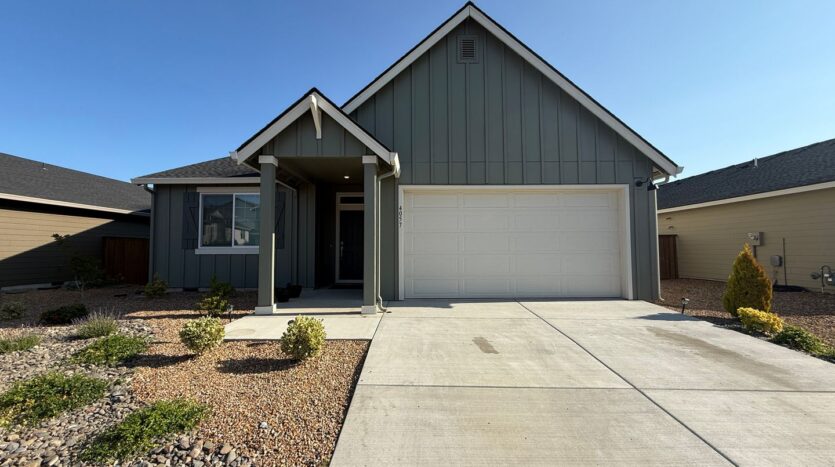 4057 SW Reindeer Ave  - Redmond - Oregon - 4 bed, 2 bath rental property