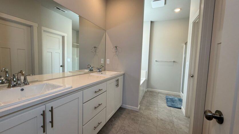4057 SW Reindeer Ave  - Redmond - Oregon - 4 bed, 2 bath rental property