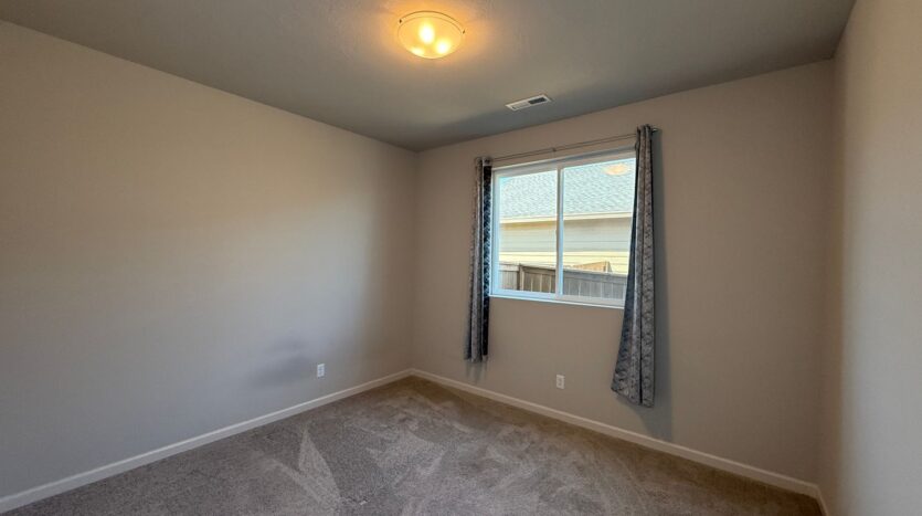 4057 SW Reindeer Ave  - Redmond - Oregon - 4 bed, 2 bath rental property