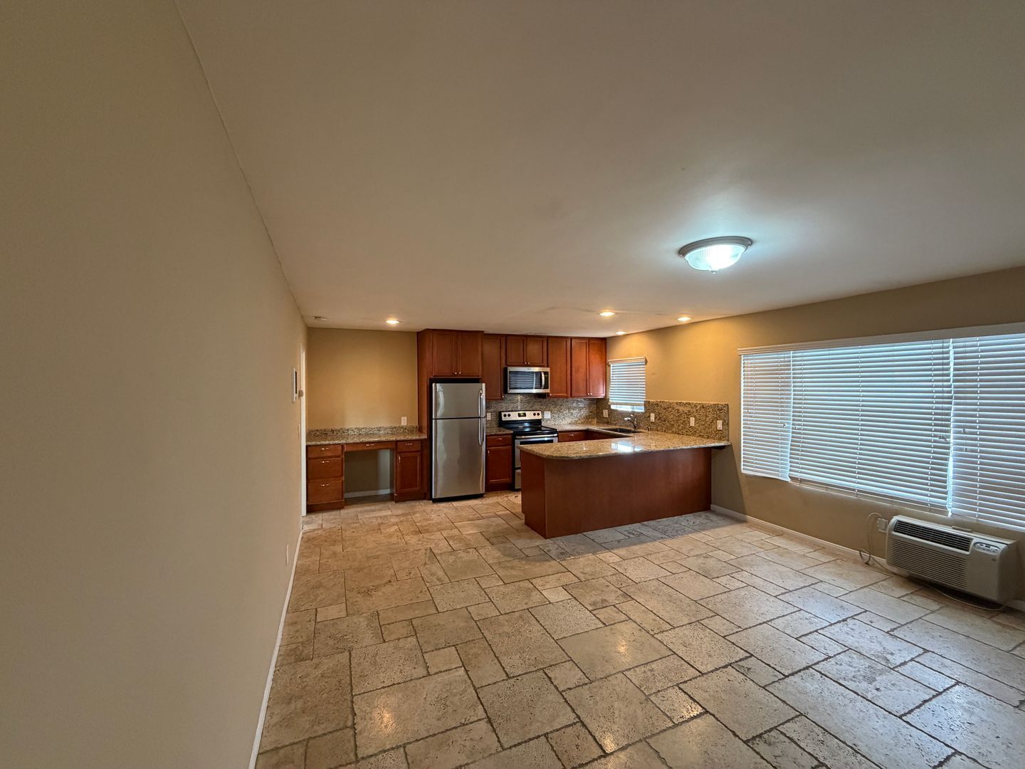 421 South Mollison Avenue - El Cajon - California - 1 bed, 1 bath rental property
