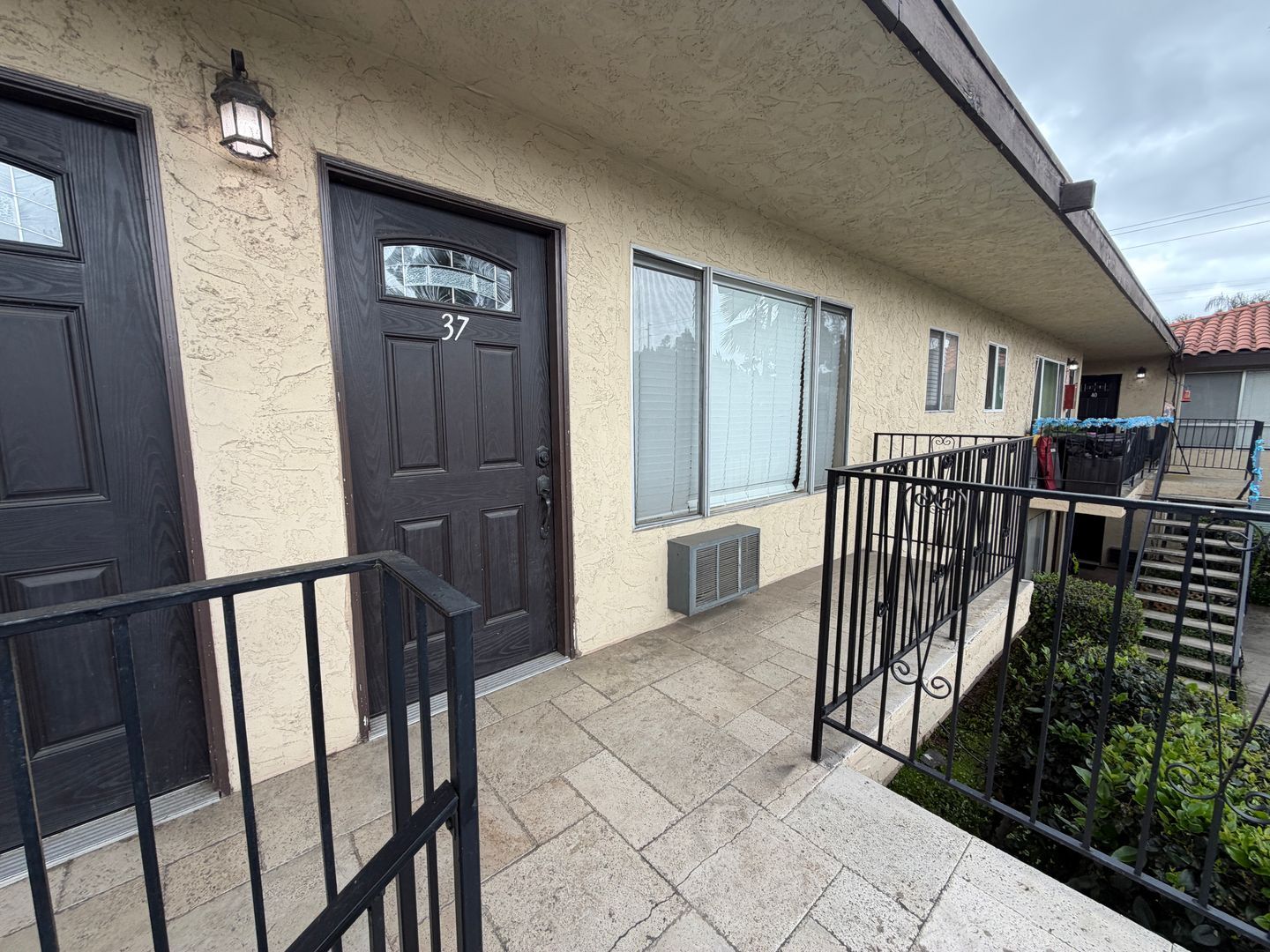 421 South Mollison Avenue - El Cajon - California - 1 bed, 1 bath rental property
