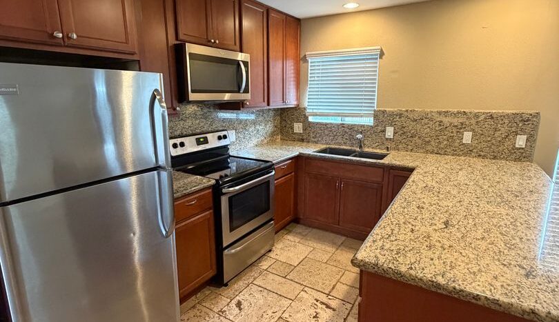 421 South Mollison Avenue - El Cajon - California - 1 bed, 1 bath rental property