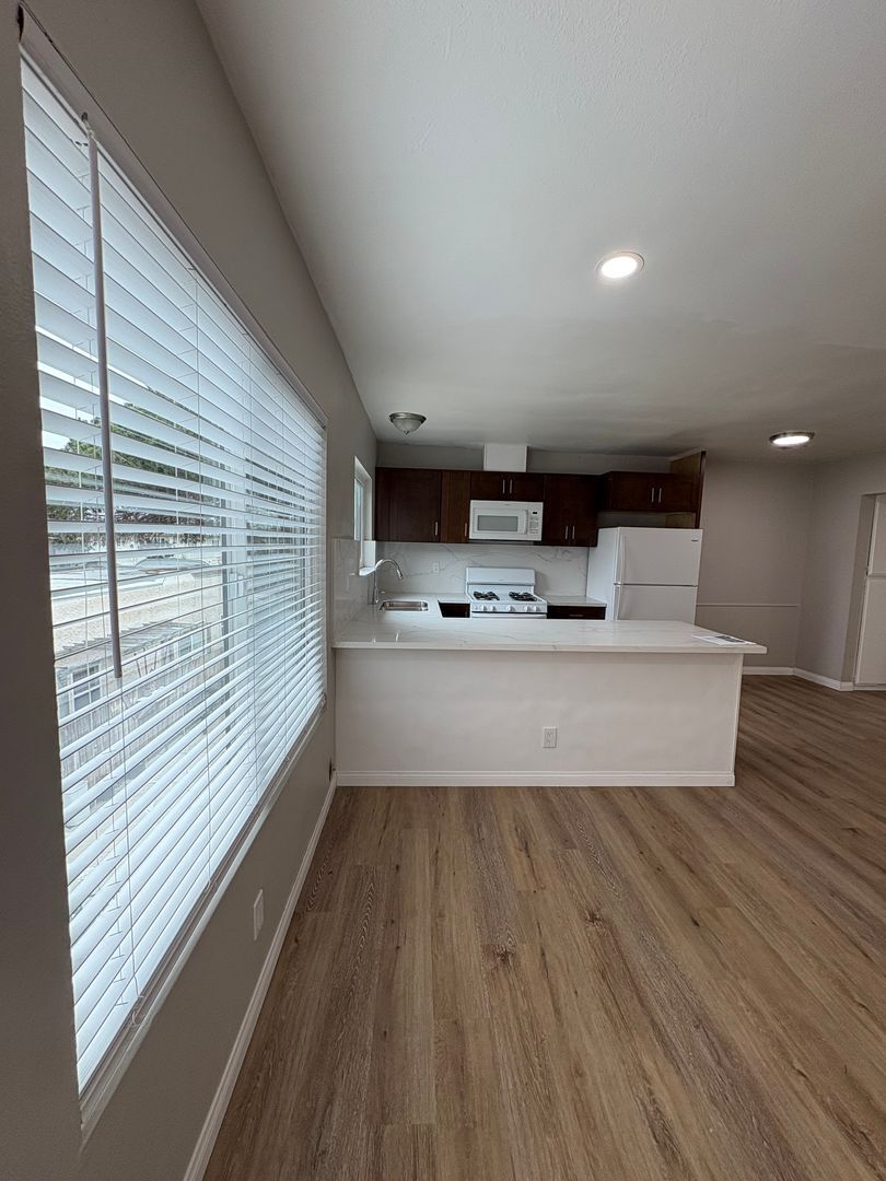 4216 Euclid Avenue - Unit 07 - San Diego - California - 1 bed, 1 bath rental property