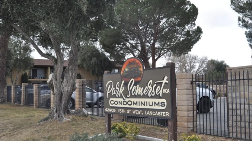 42935 15th St. West #5 - Gardena - California - 2 bed, 2.5 bath rental property