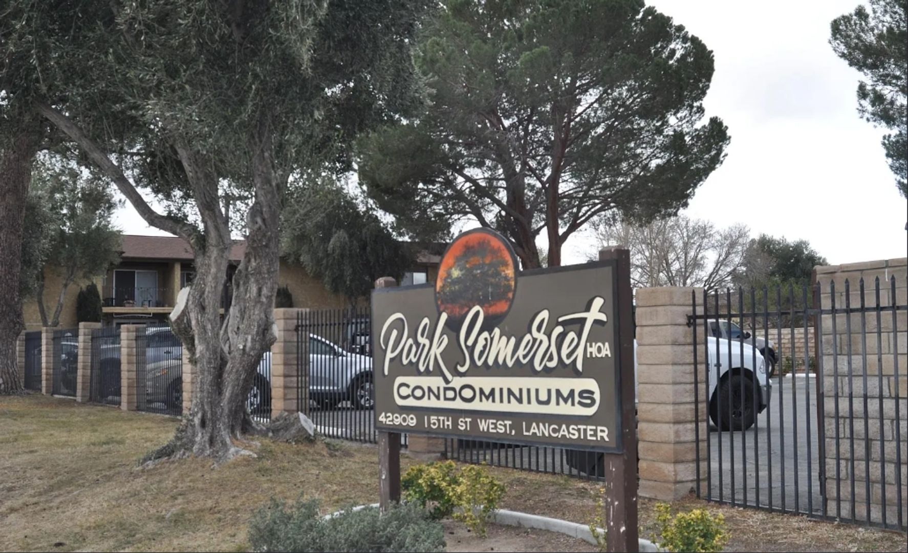 42935 15th St. West #5 - Gardena - California - 2 bed, 2.5 bath rental property