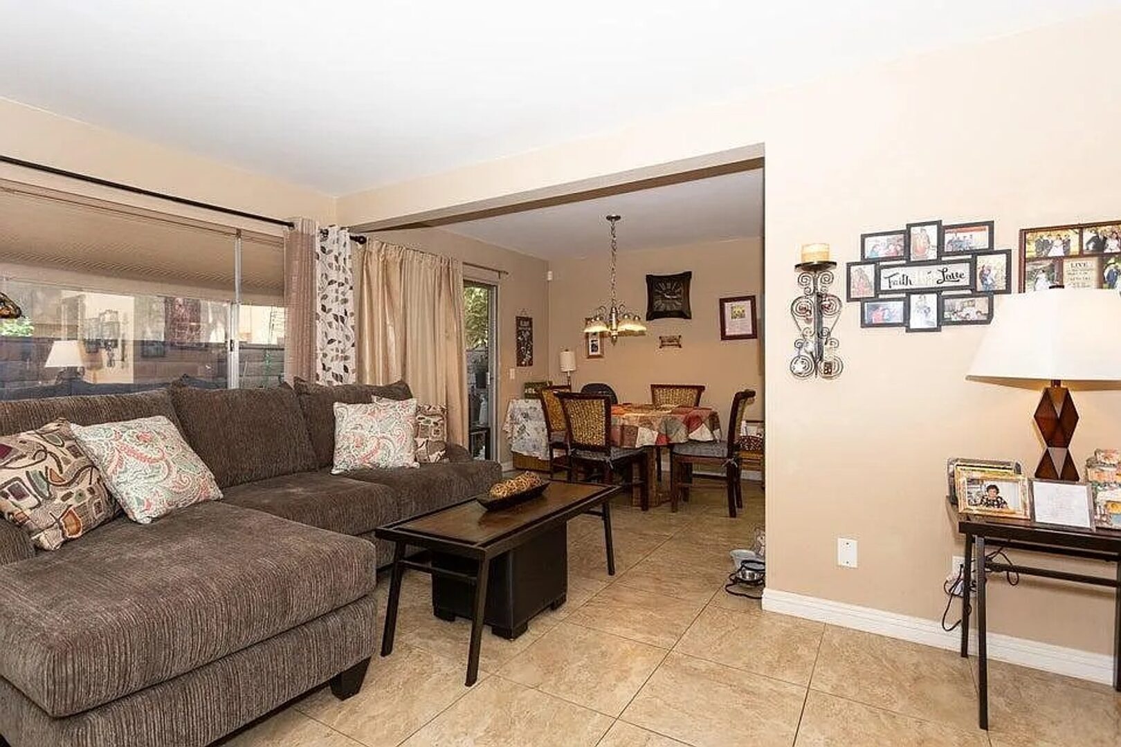42935 15th St. West #5 - Gardena - California - 2 bed, 2.5 bath rental property