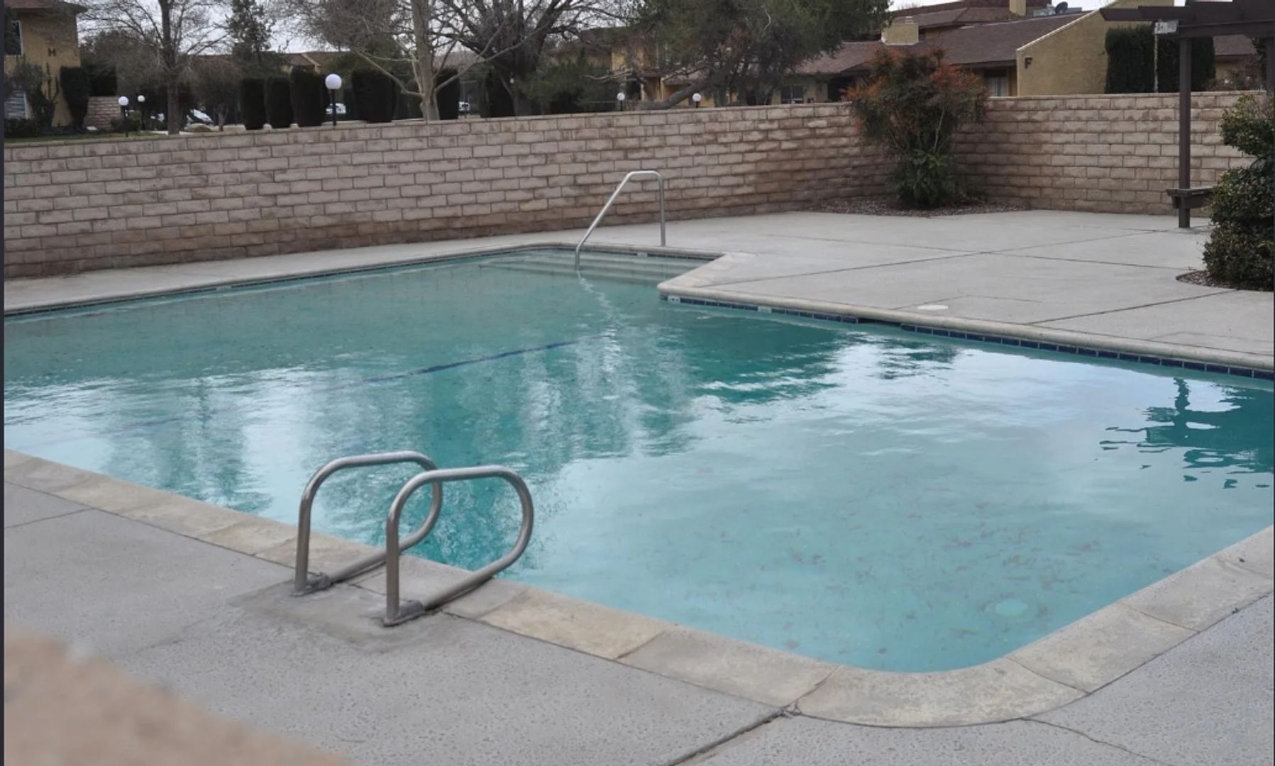 42935 15th St. West #5 - Gardena - California - 2 bed, 2.5 bath rental property