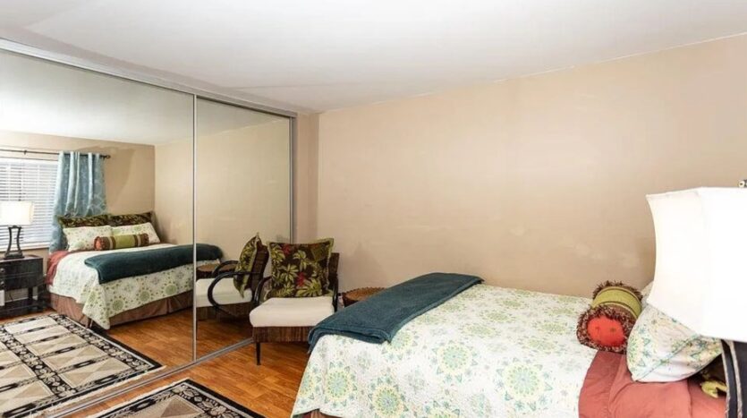 42935 15th St. West #5 - Gardena - California - 2 bed, 2.5 bath rental property