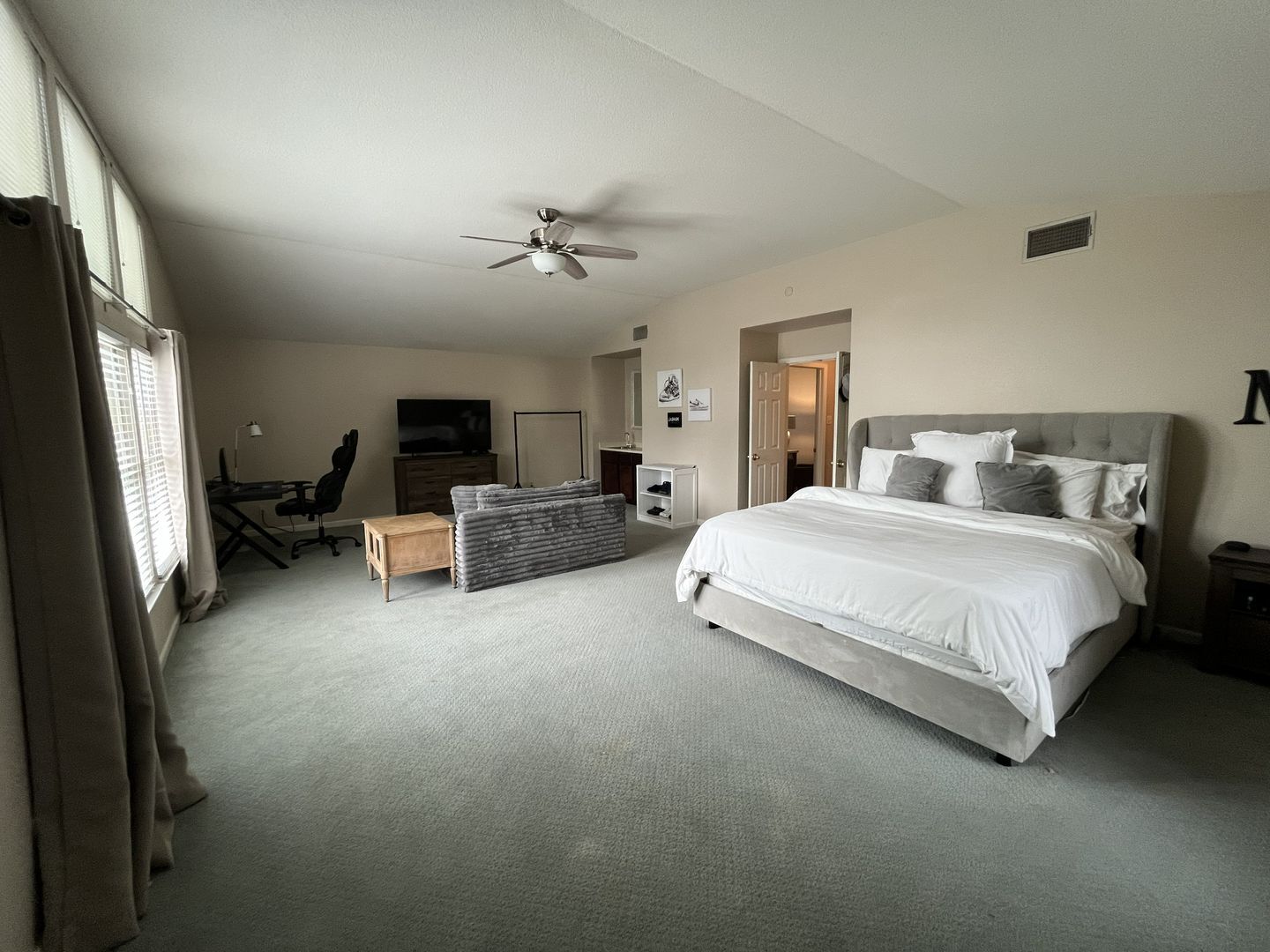 434 Taggert Ct - Roseville - California - 5 bed, 3 bath rental property