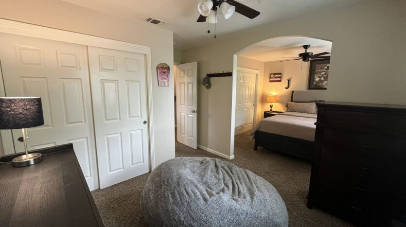 434 Taggert Ct - Roseville - California - 5 bed, 3 bath rental property
