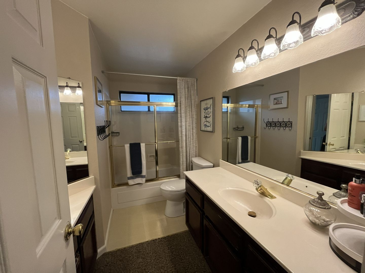 434 Taggert Ct - Roseville - California - 5 bed, 3 bath rental property