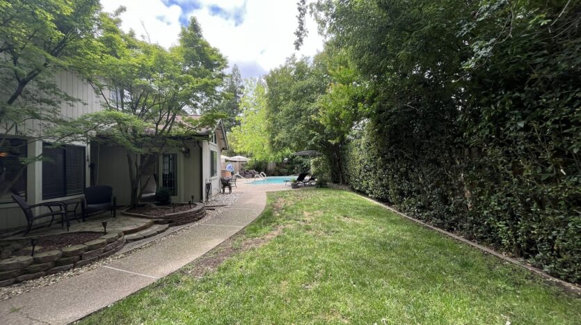 434 Taggert Ct - Roseville - California - 5 bed, 3 bath rental property