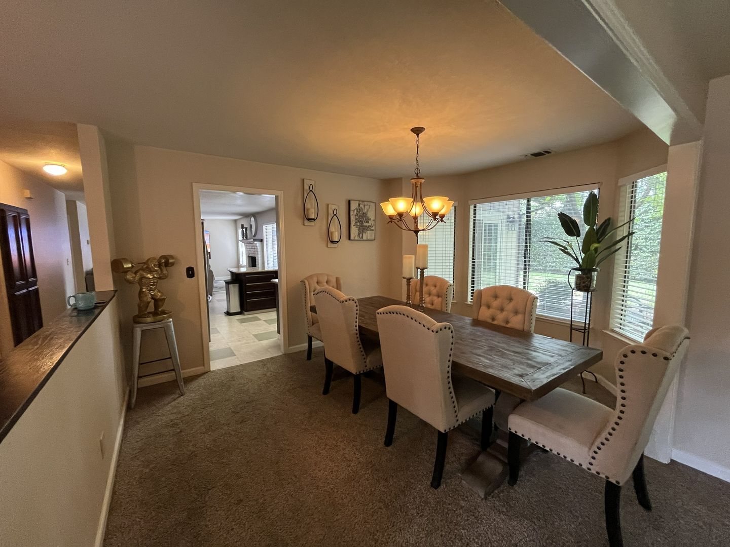 434 Taggert Ct - Roseville - California - 5 bed, 3 bath rental property