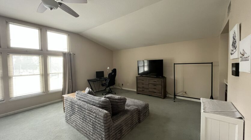 434 Taggert Ct - Roseville - California - 5 bed, 3 bath rental property