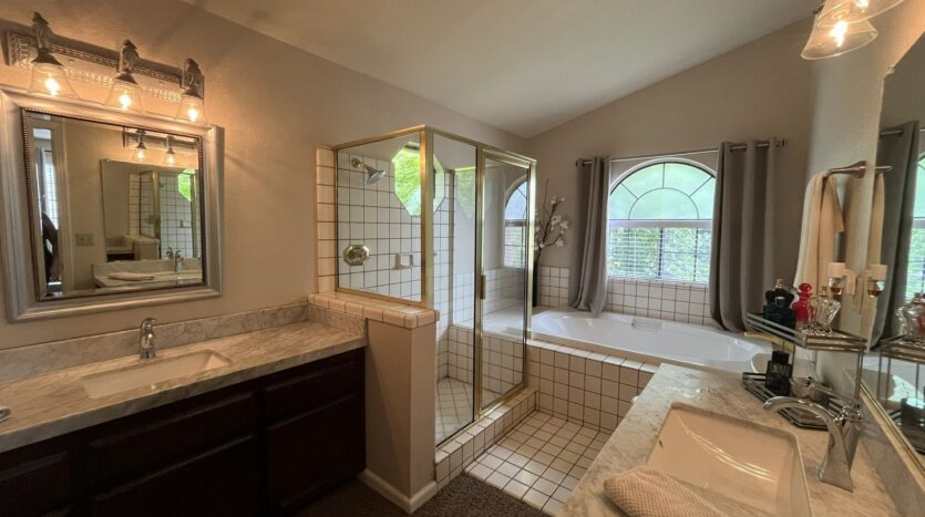 434 Taggert Ct - Roseville - California - 5 bed, 3 bath rental property