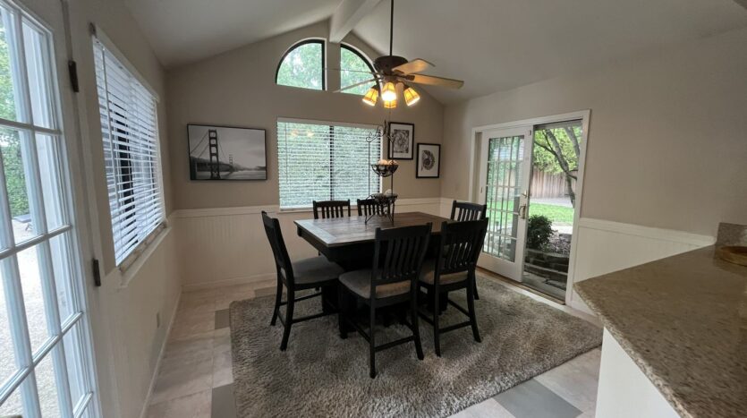 434 Taggert Ct - Roseville - California - 5 bed, 3 bath rental property