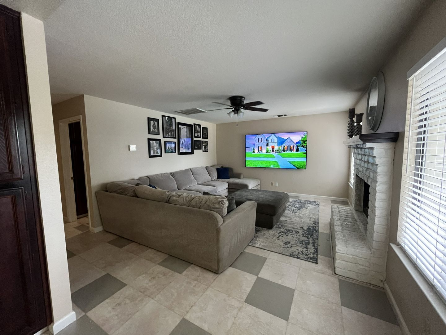 434 Taggert Ct - Roseville - California - 5 bed, 3 bath rental property