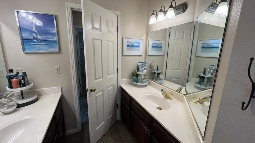 434 Taggert Ct - Roseville - California - 5 bed, 3 bath rental property