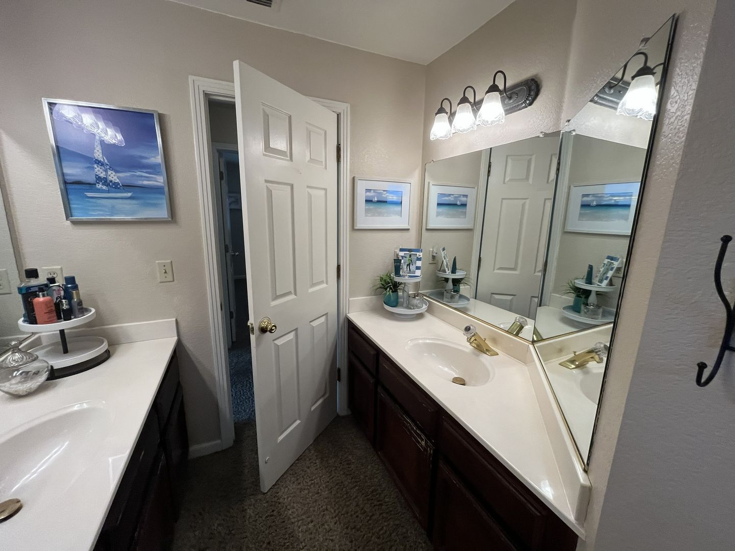 434 Taggert Ct - Roseville - California - 5 bed, 3 bath rental property