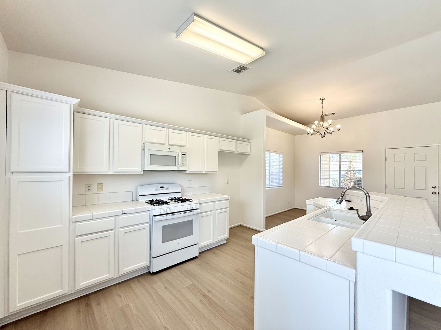 43615 Roebelenii Way - Indio - California - 3 bed, 2 bath rental property