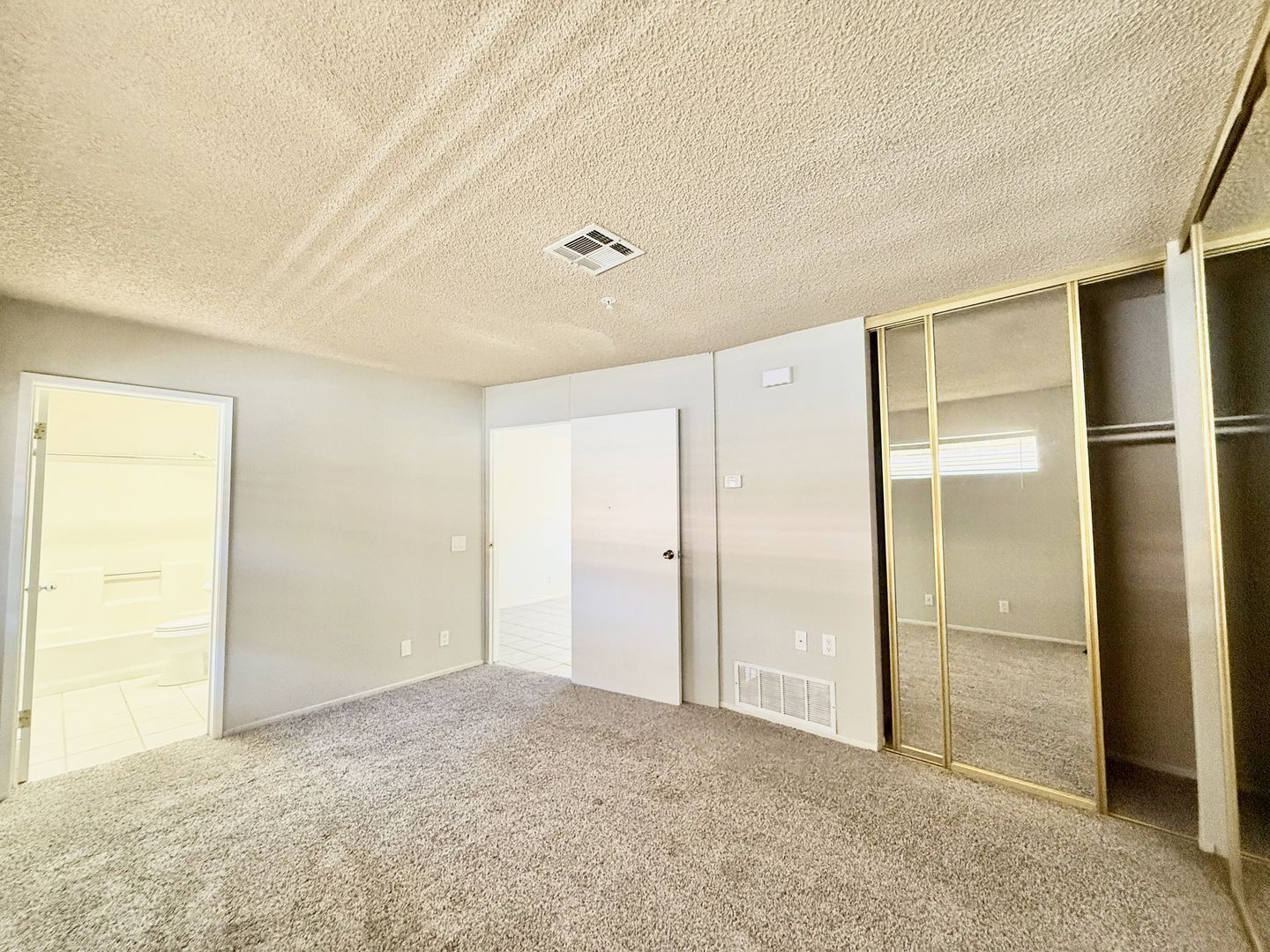 44620 San Rafael Avenue - Unit 01 - Palm Desert - California - 1 bed, 1 bath rental property
