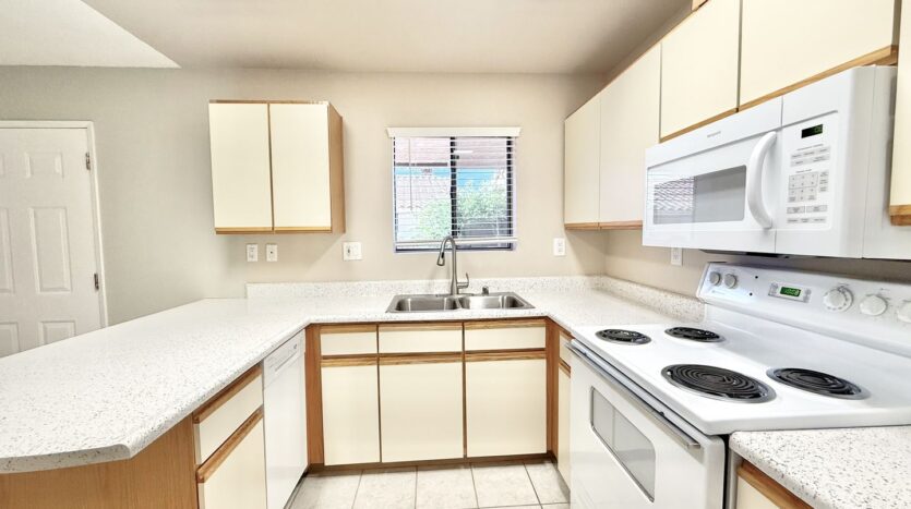 44620 San Rafael Avenue - Unit 01 - Palm Desert - California - 1 bed, 1 bath rental property
