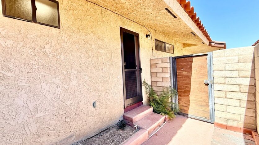 44620 San Rafael Avenue - Unit 01 - Palm Desert - California - 1 bed, 1 bath rental property