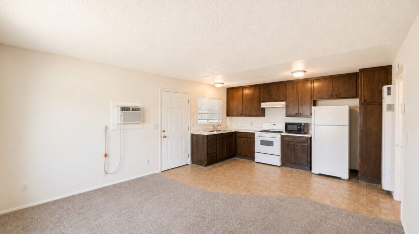 45442 10TH St West - Lancaster - California - 1 bed, 1 bath rental property