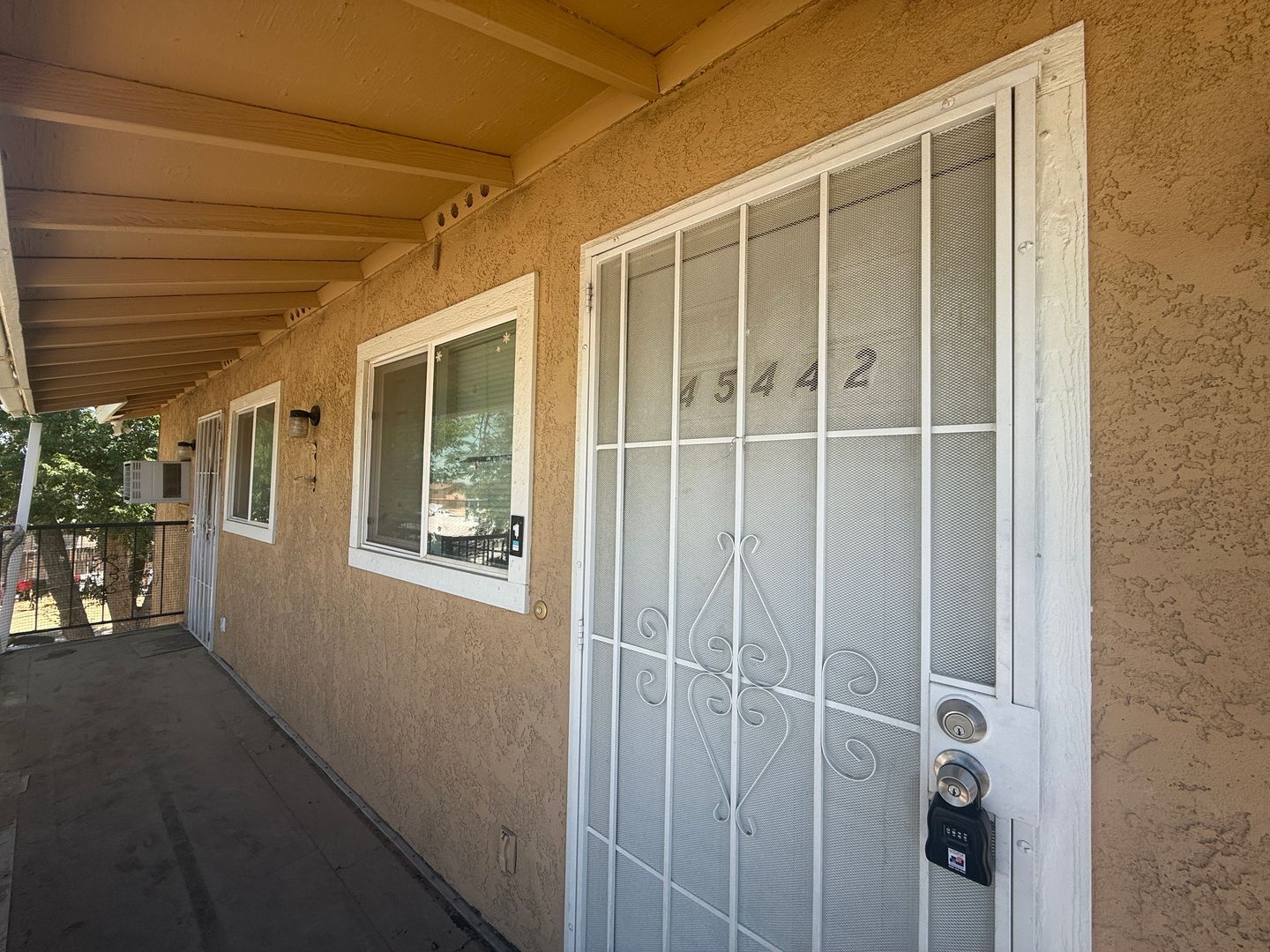 45442 10TH St West - Lancaster - California - 1 bed, 1 bath rental property