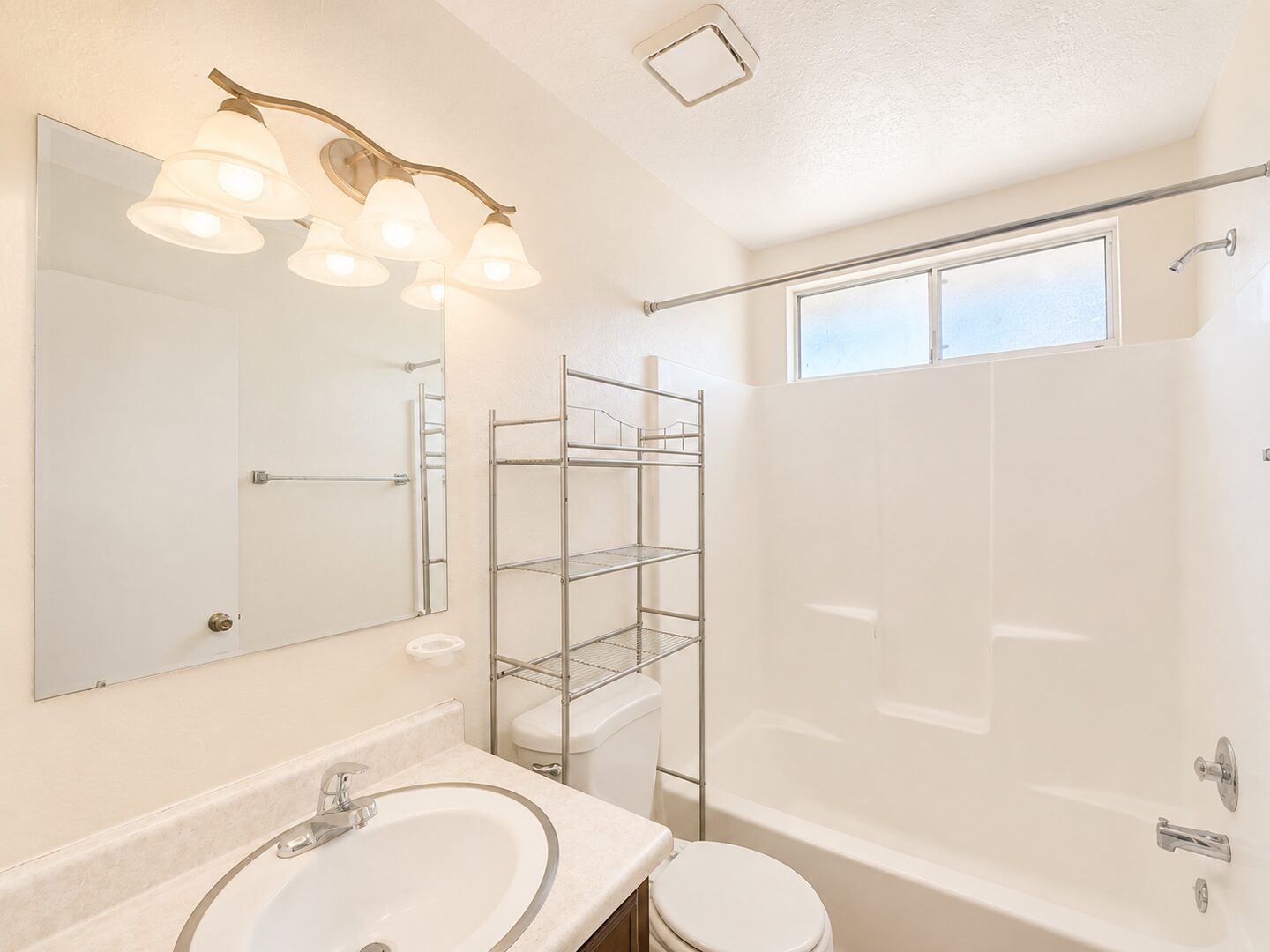 45442 10TH St West - Lancaster - California - 1 bed, 1 bath rental property