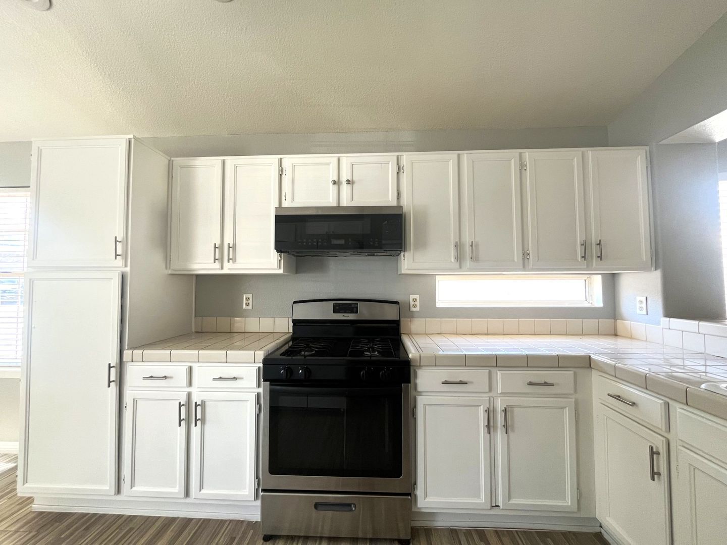 5044 Monte Del Sol Ln - North Las Vegas - Nevada - 3 bed, 2 bath rental property