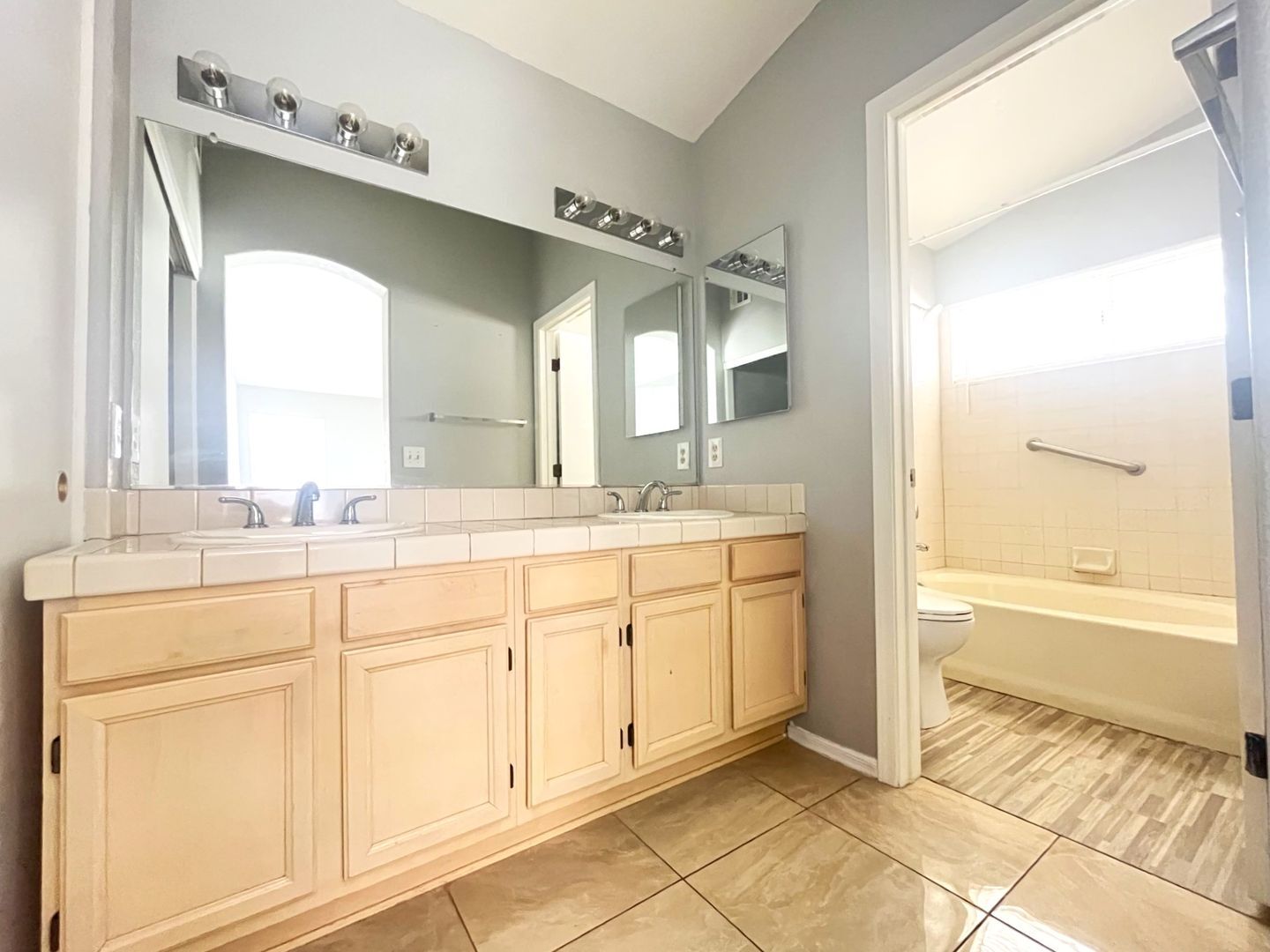 5044 Monte Del Sol Ln - North Las Vegas - Nevada - 3 bed, 2 bath rental property