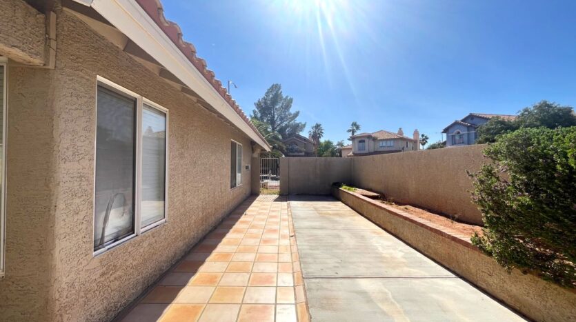 5044 Monte Del Sol Ln - North Las Vegas - Nevada - 3 bed, 2 bath rental property