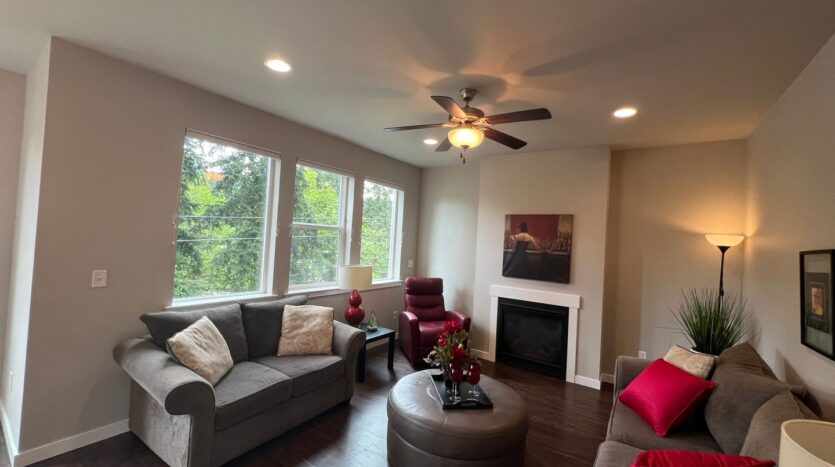 514 Fielding Court - Bellingham - Washington - 5 bed, 3.5 bath rental property