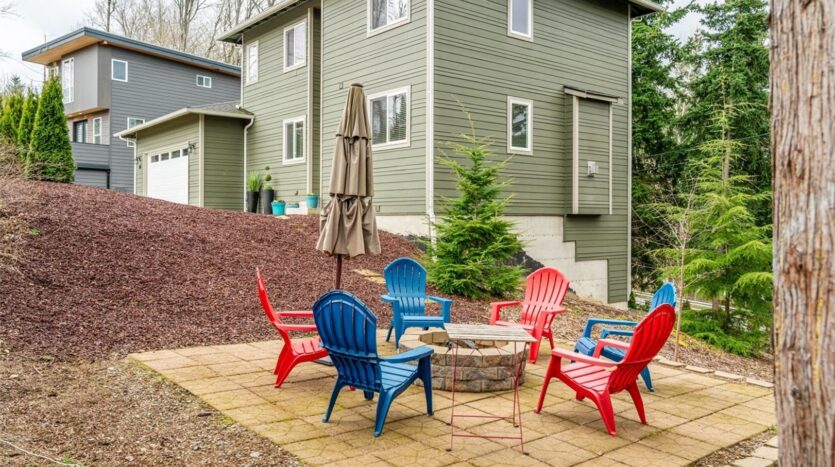 514 Fielding Court - Bellingham - Washington - 5 bed, 3.5 bath rental property