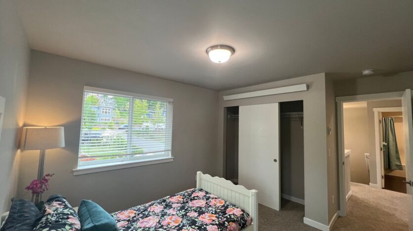 514 Fielding Court - Bellingham - Washington - 5 bed, 3.5 bath rental property