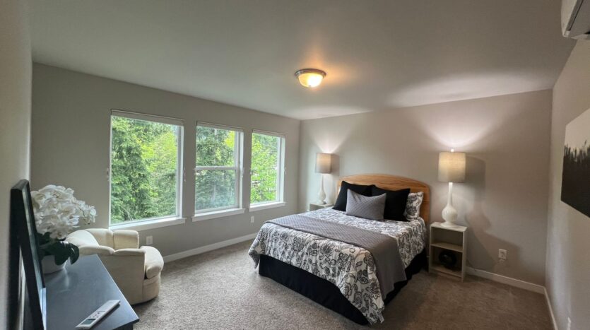 514 Fielding Court - Bellingham - Washington - 5 bed, 3.5 bath rental property
