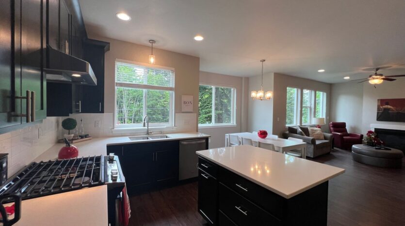 514 Fielding Court - Bellingham - Washington - 5 bed, 3.5 bath rental property