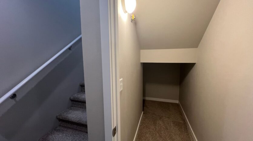 514 Fielding Court - Bellingham - Washington - 5 bed, 3.5 bath rental property