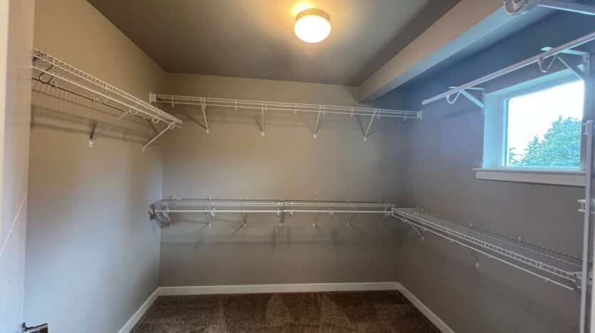 514 Fielding Court - Bellingham - Washington - 5 bed, 3.5 bath rental property