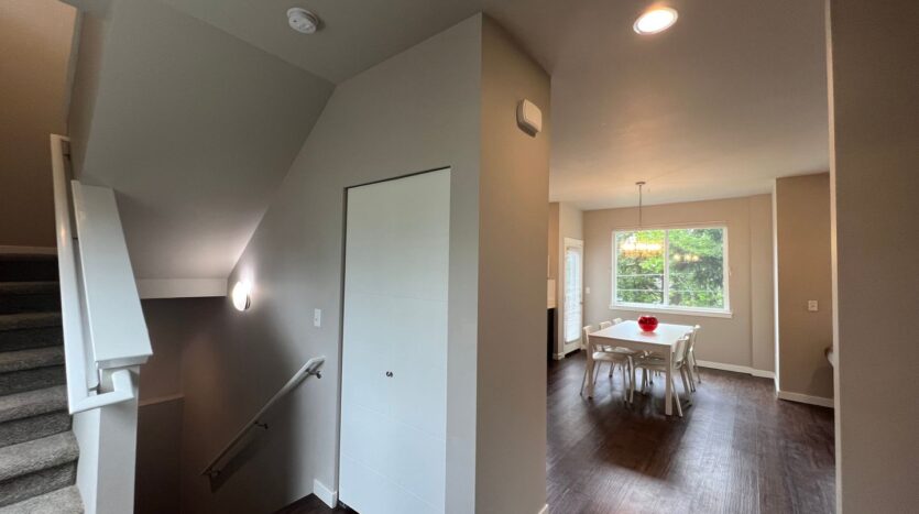 514 Fielding Court - Bellingham - Washington - 5 bed, 3.5 bath rental property