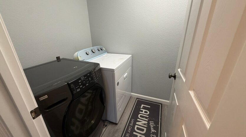 5418 Halas Ct  - Elk Grove - California - 4 bed, 3 bath rental property