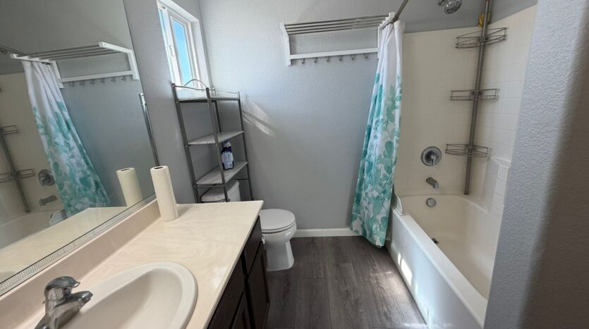 5418 Halas Ct  - Elk Grove - California - 4 bed, 3 bath rental property